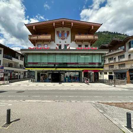 Harakiri Und Apresski * Mayrhofen