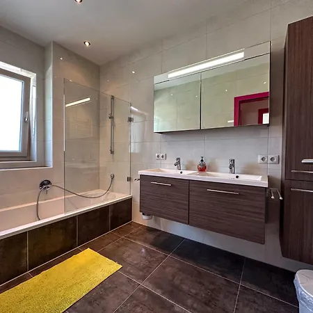 Harakiri Und Apresski Szálloda Mayrhofen